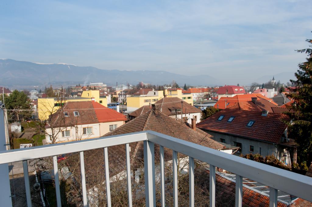 Villa Ladoven Luxusny Apartman 124M2 Мартин Екстериор снимка