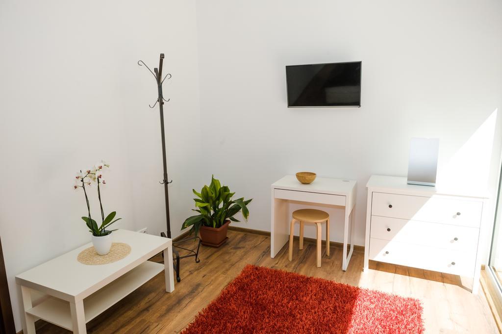 Villa Ladoven Luxusny Apartman 124M2 Мартин Екстериор снимка