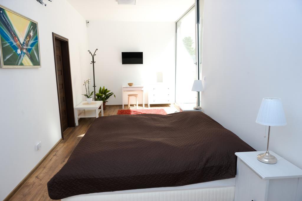 Villa Ladoven Luxusny Apartman 124M2 Мартин Екстериор снимка